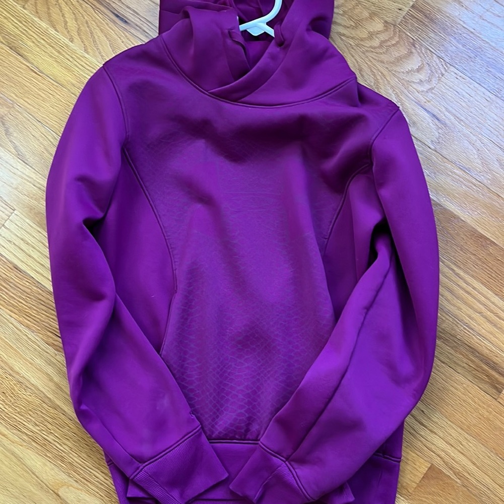 Lot of 2 Under Armour size small hoodies